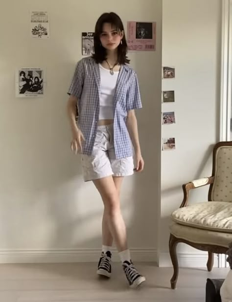 Summer Outfits For Super Hot Days, Hot Cloudy Day Outfit, Outfits For Hot Summer Days Casual, Hot Weather Casual Outfits, Super Hot Summer Day Outfit, Outfit For Hot Days, Hot Weather College Outfits, Back To School Outfits Hot Weather, Summer Outing Outfits