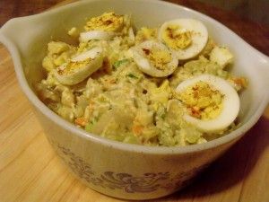 Pennsylvania Dutch Potato Salad Dutch Potato Salad, Potato Salad Easy, Pa Dutch Recipes, Old Fashioned Potato Salad, Pennsylvania Dutch Recipes, Amish Pennsylvania, Dutch Food, Bbq Side Dishes, Cream Salad