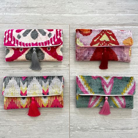 Mila∞Miro by Emelie · Chic clutch bag in handloomed fabric · Lightweight, soft and suitable for phone, keys, purse · Made of 100% silk velvet ikat · Magnetic snap closure, silk tassel · Can be ordered without or with chain (110 cm) · Size 17x30 cm / 6.7”x11.8” · Worldwide delivery within 1 week · Free shipping! Kindly note: - These bags are made-to-order. Position of pattern can differ from product pictures displayed. Colors in reality may also differ a bit depending on angle, light and the scre Handmade Evening Bags, Penguin Crafts Preschool, Boho Clutch Bag, Ikat Bag, Penguin Crafts, Purse Ideas, Clutch Pattern, Boho Clutch, Crafts Preschool