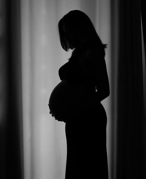 Mary was a pregnant teenager #teen #MOPS Motherhood Silhouette, Omega 3 Benefits, Honeycomb House, Post Natal Care, Writers Life, Healthy Pregnancy Tips, Photoshoot Maternity, Detox Diets, Yoga Kurse