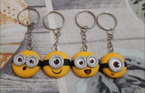 Air Dry Clay Key Chain, Clay Minion, Air Dry Foam Clay, Magnet Painting, Minion Gifts, Super Clay, Arabic Bridal Mehndi Designs, Air Dry Clay Art, Dry Clay Art