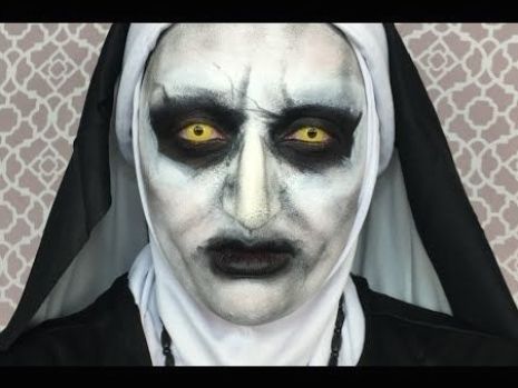 Valak Makeup, Erika Makeup, Conjuring 2, Hazel Contacts, Nyx Jumbo Eye Pencil, Original Makeup, Makeup Magazine, The Nun, Cute Halloween Nails