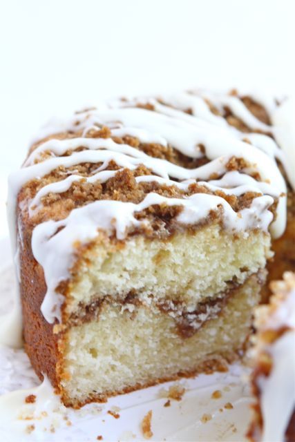 Greek Yogurt Coffee Cake Recipe Greek Yogurt Coffee Cake, Yogurt Coffee Cake, Yogurt Coffee, Breakfast Coffee Cake, Yogurt Dessert, Cinnamon Coffee Cake, Coffee Cake Recipe, Cinnamon Cake, Coffee Cake Recipes