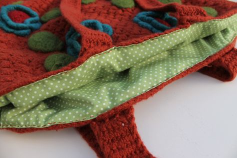 Make Your Crochet Bags Sturdier with this Lining Tutorial | Craftsy Cotton Crochet Patterns, Crochet Classes, Crochet Shell Stitch, Bag Pattern Free, Granny Square Bag, Shell Stitch, Your Crochet, Crochet Bags Purses, Crochet Tote Bag