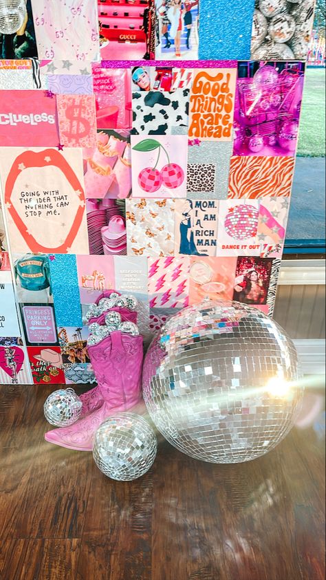 Disco Cowgirl Room Aesthetic, Disco Cowgirl Room, Space Cowgirl Aesthetic, Cowboy Living Room, Cowgirl Room Ideas, Disco Cowgirl Aesthetic, Cowgirl Collage, Disco Rodeo, Cowgirl Rhinestone