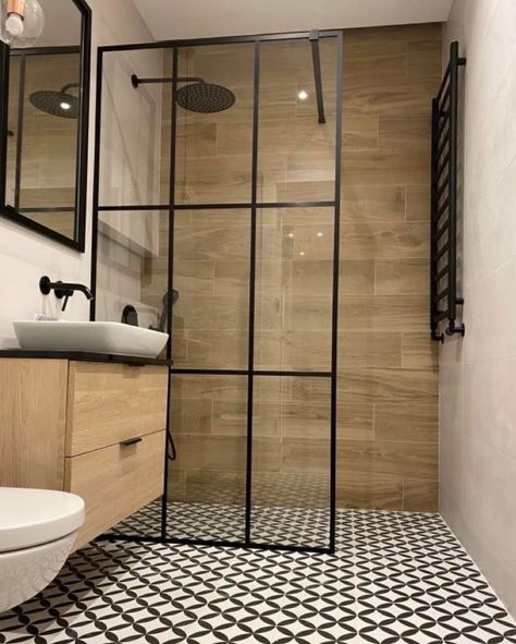 Bathroom Inspo Interior Design, Simple Small Bathroom Ideas, Bilik Air, Small Bathroom Interior, Bathroom Decor Luxury, Cottage Bathroom, Bathroom Redesign, Tagaytay, Casa Vintage