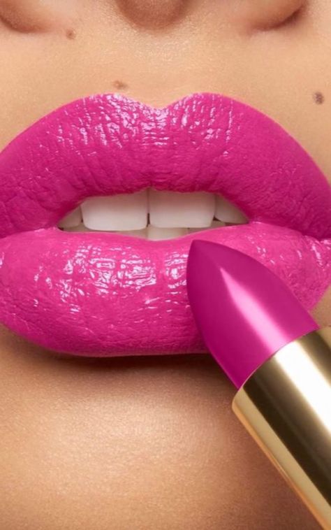 Barbie Pink Lipstick, Neon Pink Lipstick, Too Faced Lipstick, Cute Lipstick, Hot Pink Lips, Beautiful Lipstick, Lipstick Kit, Ombre Lips, Olive Skin