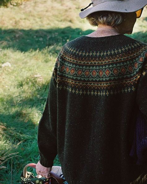 Incredible fairisle cardigan in a rich green with contrasting yoke. Knitted in Scotland from Donegal wool, a yarn famed for imits colour flecks. Timeless 💚 Online now 💚 📸 @katefrancisb Fairisle Cardigan, Garden Objects, Rich Green, Auckland, Fair Isle, Scotland, Knitwear, Lookbook, Stripes