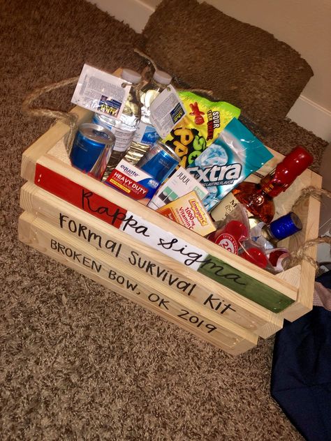 Fraternity Formal Survival Kit #KappaSigma Fraternity Sweetheart Gifts, Sweetheart Gifts Fraternity, Fraternity Sweetheart Ideas, Frat Sweetheart Gifts, Kappa Sigma Fraternity, Fraternity Formal, Fraternity Gifts, Kappa Sigma, Dj Gifts