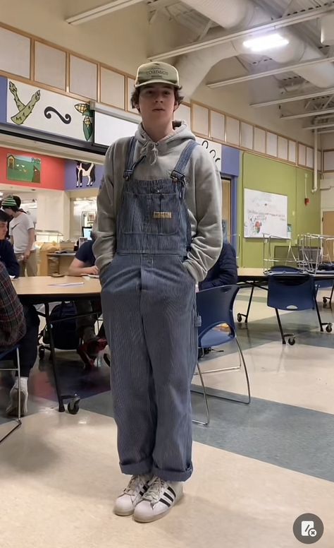 Winter Overalls Outfit, Overalls Outfit Men, Winter Overalls, Overalls Men, Overalls Outfit, Stylish Mens Fashion, Bib Overalls, My Fashion Style, Winter Fits