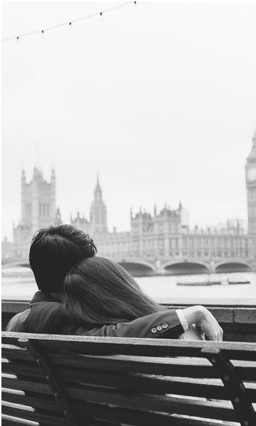 Read more : London Engagement Session http://www.itakeyou.co.uk/wedding/london-engagement-photography/ Photo : http://www.christinewehrmeier.com london engagement photographers,london engagement photos,london engagement photo shoot,london engagement pictures, London Engagement, Vintage Couples, Photography London, Cute Love Stories, Foto Vintage, London Photography, London Photos, River Thames, Trik Fotografi