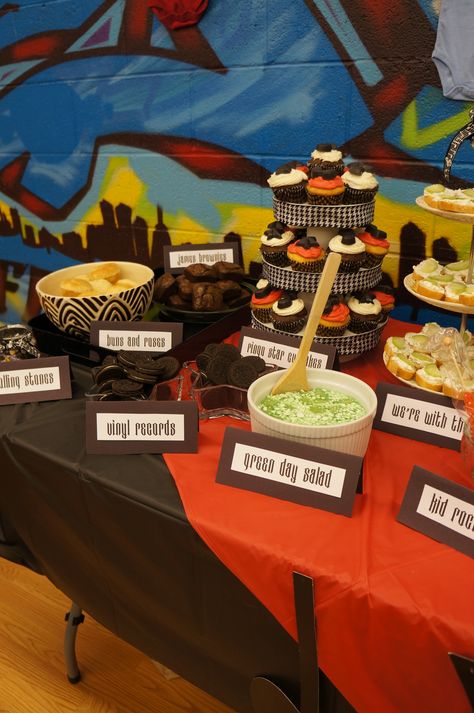 Rock N Roll Food Ideas, Rock And Roll Party Food Ideas, Rock And Roll Party Decorations Ideas, Rock Party Food Ideas, Rock And Roll Snack Ideas, Rick And Roll Themed Party, Rock And Roll Themed Food, Elvis Presley Party Food Ideas, Rockstar Themed Food