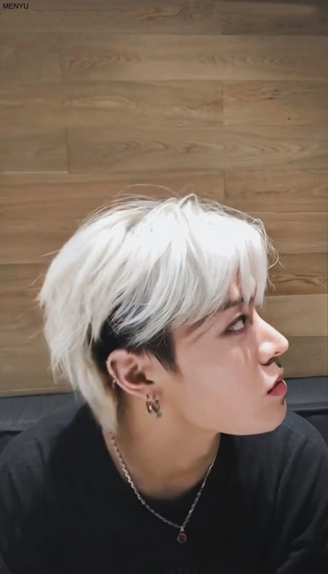 Kpop Hair, Men Hair Color, Short Hair Undercut, Men Haircut Styles, Shot Hair Styles, Undercut Hairstyles, Hair Stylist Life, Mullet Hairstyle, Short Hair Haircuts