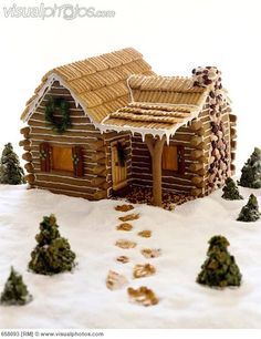 Gingerbread Log Cabin, Cool Gingerbread Houses, Ginger House, Gingerbread House Parties, Christmas Cabin, Make A Gingerbread House, Gingerbread House Designs, All Things Gingerbread, Gingerbread House Cookies