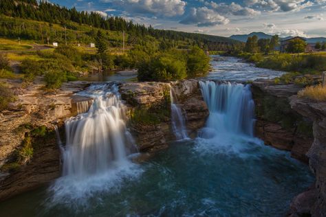 The beautiful Lundbreck Falls in Pincher Creek, Alberta #travel #photography #ExploreAlberta Alberta Travel, Visit Canada, Alberta Canada, Banff National Park, North America Travel, Canada Travel, Beautiful Places To Visit, America Travel, Oh The Places Youll Go