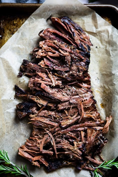 Red Wine Braised Beef Roast, Red Wine Brisket Recipes, Pulled Beef Brisket Recipes, Red Wine Braised Brisket, Dutch Oven Beef Brisket, Meat Roast Recipe, Shredded Beef Dutch Oven, Brisket Dutch Oven Recipes, Dutch Oven Brisket Recipes