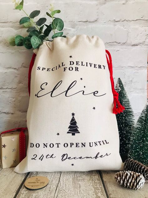 Christmas Present Bags, Personalised Christmas Sack, Birthday Cards For Girlfriend, Personalised Christmas Eve Box, Cricut Christmas Ideas, Christmas Eve Traditions, Personalised Santa Sacks, Christmas Bunting, Christmas Sack