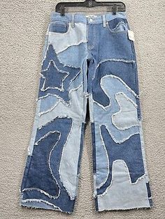 Yarn Pants Jeans, Jeans Patchwork Fashion, Artistic Jeans, Short Jeans Jacket Outfit, Jeans Customization, Jeans Design Ideas, Long Jeans Skirt Outfit, Diy Denim Jeans, Jeans Outfit Straight