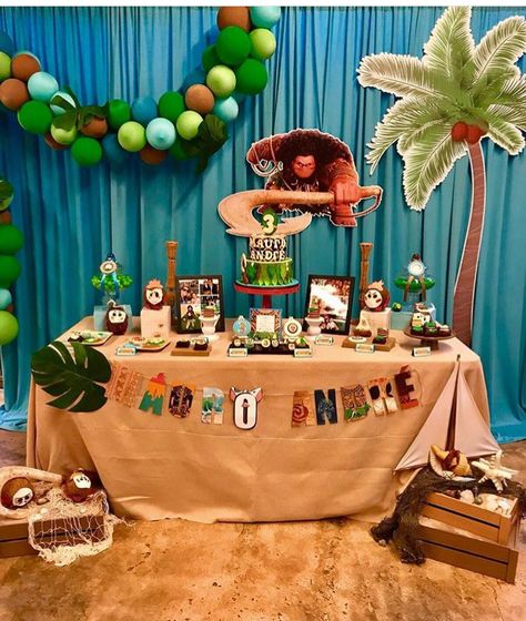 Moana Decorations, Moana Birthday Party Theme, Hawaii Themed Party, Moana Themed Party, Hawaiian Birthday Party, Moana Birthday Party, Hawaiian Birthday, Moana Party, Moana Birthday