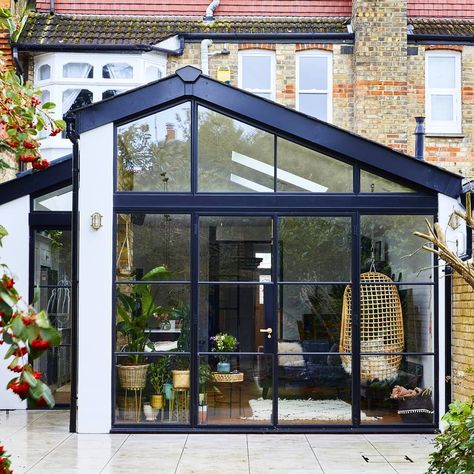 Striking single storey rear extension with floor to ceiling crittall windows and doors. Inside there are oversized roof lights which allow so much light to flood in. Extension by Model Projects. Extension Veranda, Crittal Doors, Single Storey Extension, London Brick, House Extension Plans, Roof Extension, Glass Extension, House Extension Design, Extension Designs