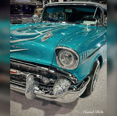 Lowrider Paint Jobs, Blue Lowrider, Candy Paint Cars, Custom Car Paint Jobs, Lowrider Arte, Turquoise Car, Teal Car, Matte Cars, Clean Carpet