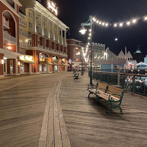 Boardwalk Carnival Aesthetic, Boardwalk Inn Disney World, Disney World Boardwalk, Beach Boardwalk Aesthetic, Boardwalk Shops, Boardwalk Design, Boardwalk Aesthetic, Resort Aesthetic, Disney Boardwalk Resort