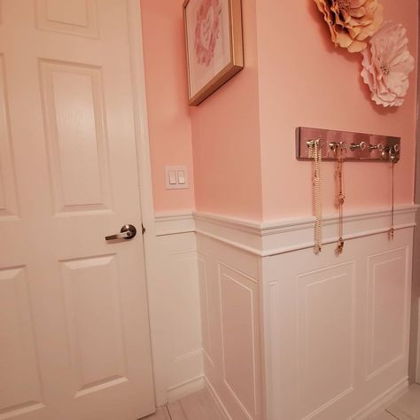 Benjamin Moore Elephant Pink - Interiors By Color Behr Pink Elephant, Elephant Pink Benjamin Moore, Benjamin Moore Pink, Light Pink Paint, Pink Interiors, Pink Paint Colors, Benjamin Moore Paint, Wall Trim, Pink Paint