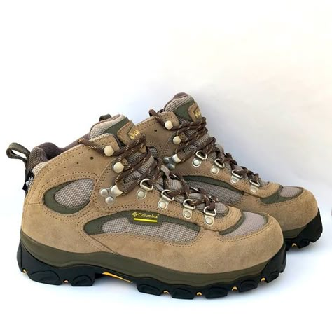 Columbia Panther Ridge Hiking Boots Womens Size 8.5 Columbia Shoes Woman, Columbia Boots Outfit, Retro Hiking Boots, Columbia Boots Woman Outfit, Aesthetic Hiking Boots, Hiking Shoes For Women Outfit, Cute Hiking Shoes For Women, Hiking Shoes Aesthetic, Hiking Boots Aesthetic