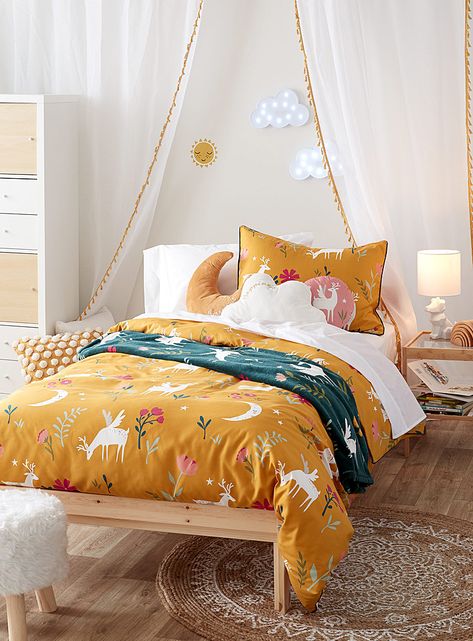 Cabin Loft, Colorful Duvet Covers, Kids Duvet, Kids Duvet Cover, Warm Colours, Kids Bedding Sets, Bed Bedroom, White Duvet Covers, White Duvet