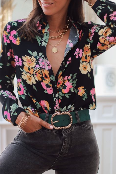 US$ 7.94 Drop-shipping Black Floral Print Casual Long Sleeve Shirt for Women Outfit Retro, Floral Print Design, Black Retro, Casual Long Sleeve Shirts, Blue Party, Black Floral Print, Button Up Long Sleeve, Retro Floral, Floral Style