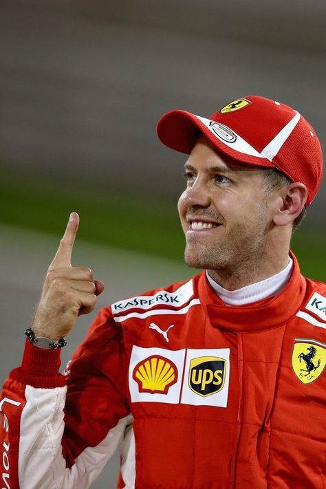 Racing Aesthetic, Seb Vettel, Vettel Ferrari, Race Outfit, Fitness Fashion Outfits, F1 Wallpaper Hd, Gilles Villeneuve, Sebastian Vettel, Formula 1 Car