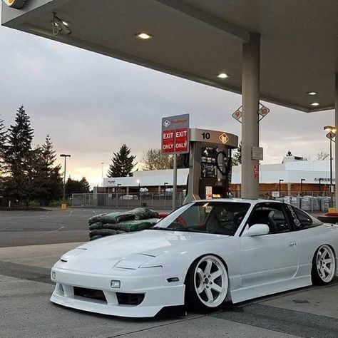 Nissan 180sx, Silvia S13, Best Jdm Cars, Nissan 240sx, Drifting Cars, Nissan Silvia, Street Racing Cars, Rx 7, Tuner Cars