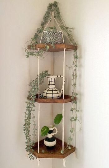 Corner Plant Shelf, Shelf Minimalist, Shelf Macrame, Corner Shelf Ideas, Bathroom Gold, Hanging Plants Diy, Macrame Shelf, Corner Plant, Shelf Floating