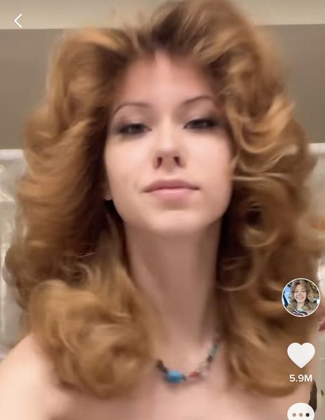 @ groovy_mal on tiktok Groovy_mal Tik Tok Hair, Groovy Mal Hair, Groovy Mal, Tik Tok Hair, 70’s Hair, 80s Stuff, 80s Hair, Fluffy Hair, Curtain Bangs