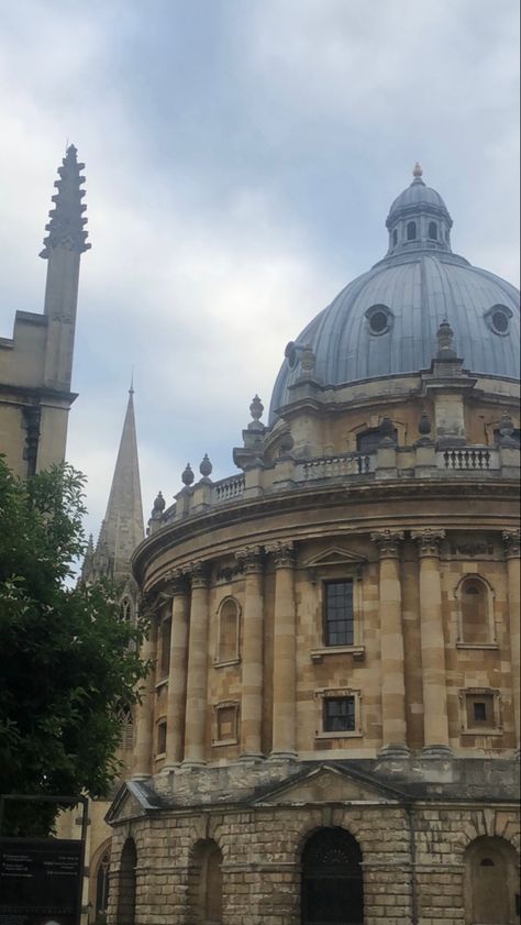 Oxford Student Aesthetic, Epic Architecture, Buildings Aesthetic, Uni Vibes, Oxford Student, Student Aesthetic, Uni Life, Med School, Oxford University