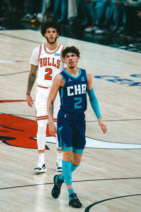 Lonzo Ball Wallpaper, Irving Wallpapers, Wallpaper Rap, Ja Morant Style, Best Dunks, Ball Wallpaper, Basketball Players Nba, Ball Aesthetic, Basketball Highlights