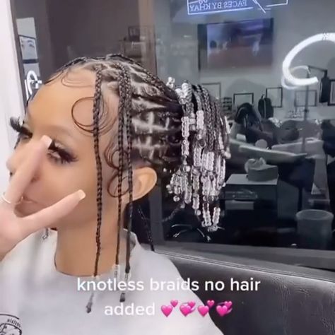 ProtectiveStyles on Instagram: “Yay or nay?! 😍 #knotlessbraids @sydneyangelaaaa . #protectivestyles #knotlessbraids #individualbraids #naturalhair” Plat Braids Natural Hair, Plaits Hairstyles Black, Plats Hairstyles, Natural Hair Bob, Girly Hairstyles, Big Box Braids Hairstyles, Best Hair Oil, Plaits Hairstyles, Box Braids Hairstyles For Black Women