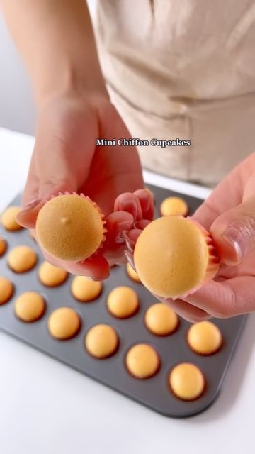 Sherbet Recipes, Christmas Holiday Cake, Mini Cupcake, Cupcake Tins, Cupcake Recipe, White Bowl, Fall Dessert Recipes, 3 Eggs, Egg Yolks