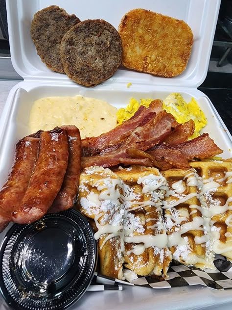 American Breakfast Aesthetic, Plates To Sell, Baby Shower Buffet, Breakfast Plates, Food Platter, Platter Ideas, Food Plates, Good Morning Breakfast, Soul Food Dinner