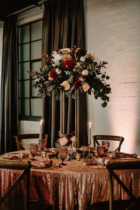 Dark and Moody Fall Wedding Inspiration | The West Events | Photography by Wedding Photography Poses Bridal Party, Wedding Centerpeices, Moody Fall Wedding, Dark Romantic Wedding, Reception Table Centerpieces, Dark Wedding Theme, Fall Wedding Inspiration, Romantic Wedding Receptions, Wedding Decorations On A Budget