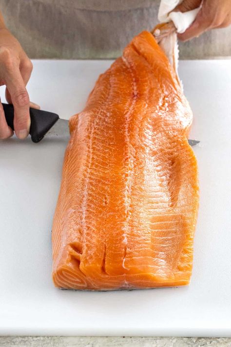 Remove Salmon Skin, Raw Salmon, Salmon Skin, Pan Seared Salmon, Sharp Knife, Salmon Dishes, Salmon Filet, Air Fryer Dinner Recipes, 2000 Calorie Diet