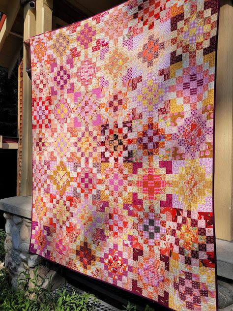 Checkered Garden Quilt - Warm & Spicy Checkered Garden Quilt, Maximalist Quilt, Checker Quilt, Checkered Garden, Granny Square Quilt, Irish Chain Quilt, Pink Quilts, Garden Quilt, Quilting Inspiration