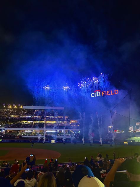 Nothing like seeing the Mets at Citi Field #baseball #summer #games #thingstodo #destination #travel Citi Field, Mets Wallpaper Iphone, Mets Aesthetic, Mets Game Aesthetic, New York Mets Aesthetic, Citi Field Mets, Mlb Stadium, Mets Game, Lets Go Mets