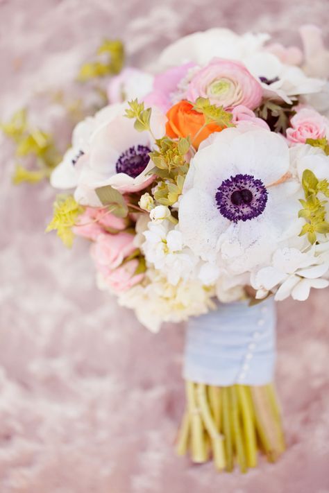 ♥ Purple Anemone, White Anemones, Early Spring Wedding, Gorgeous Bouquet, Pretty Bouquet, Bouquet Bride, Sweet Bouquet, Romantic Bouquet, Hydrangea Bouquet