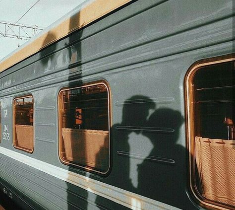 Train kiss Wallpaper Tumblr, Photo Images, The Shadow, Infp, Hopeless Romantic, Instagram Foto, Photography Inspo, A Train, Aesthetic Photography