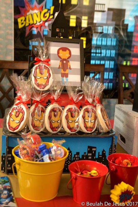 Iron Man Decorations, Iron Man Birthday Party, Superheroes Birthday Party, Mens Birthday Party Decorations, Iron Man Party, Vintage Party Ideas, Iron Man Birthday, Kindergarten Party, Marvel Birthday Party