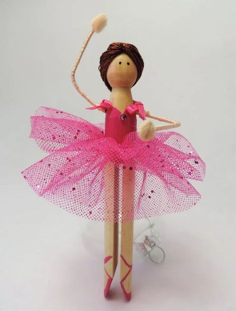 Clothes Pin Ornaments, Clothespin Ornament, Clothespin Crafts Christmas, Clothespin Art, Dolly Pegs, Christmas Clothespins, Ballerina Ornaments, Wood Peg Dolls, Fairy Tree