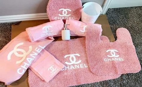 Pink Chanel Bathroom Decor Ideas, Chanel Bathroom Decor Ideas, Chanel Bathroom, Chanel Inspired Room, Chanel Bedding, Bathroom Set Ideas, Pink Baddie, Luxury Shower Curtain, Luxury Bedspreads