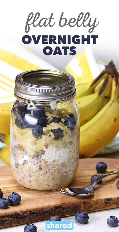 Flat Belly Overnight Oats Recipe || Shared.com Overnight Oats Healthy Clean Eating, Flat Belly Overnight, Overnight Oatmeal Healthy, Menu Sarapan Sehat, Overnight Oatmeal Recipes, Oat Recipes Healthy, Resep Smoothie, Overnight Oats Recipe Healthy, Overnight Oat