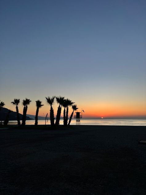 Morning walk in January. The sunrise, my #morningroutine in Almuñecar, Granada. #sunrise #sunlight #morning #morningroutine #spain #spaintraveltips #granada #almunecar Almunecar Spain, Spain Vibes, Sunlight Morning, Night Walks, Morning Walk, The Sunrise, Granada, Walk In, Travel Tips